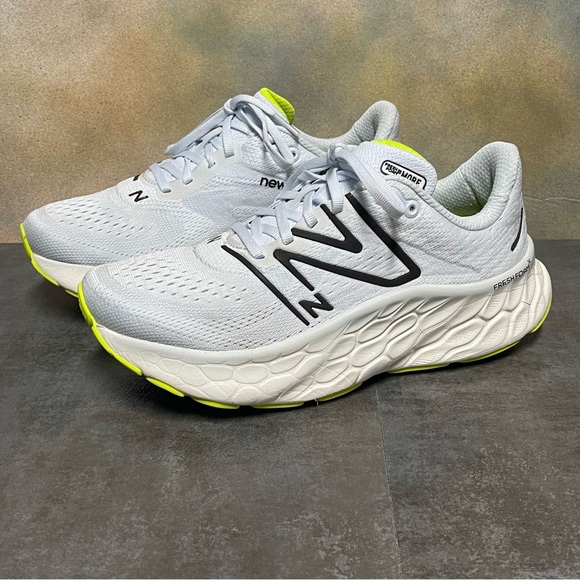 New Balance Fresh Foam More V4 WMORCR4 Light Blue Women's Running Shoes Size 9B - Picture 2 of 16